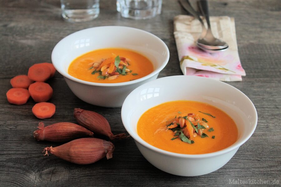 Rezept Möhrensuppe mit Aprikosen von Tim Mälzer