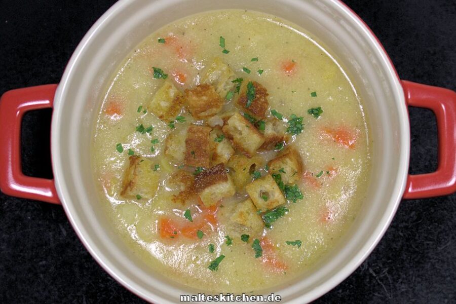 Gebrannte Grießsuppe mit Wintergemüse