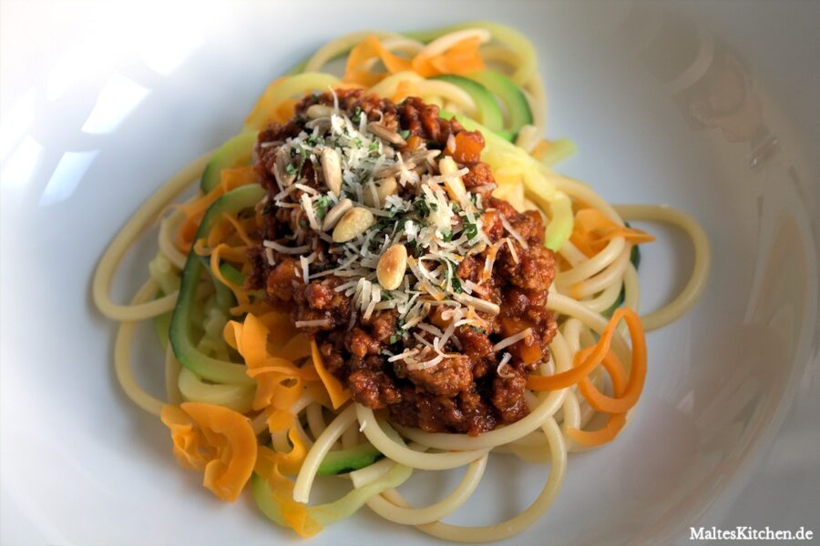 Rezept für eine schnelle Bolognese mit Gemüsenudeln