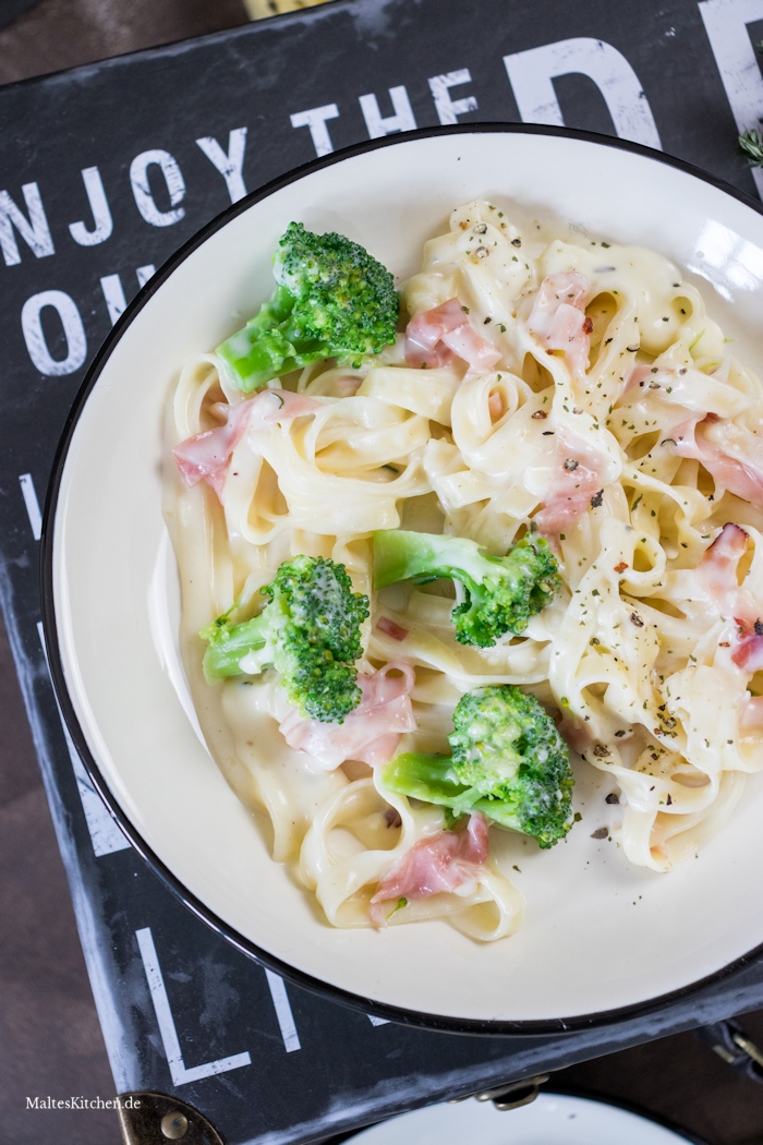 Leckere Pasta mit Käsesauce