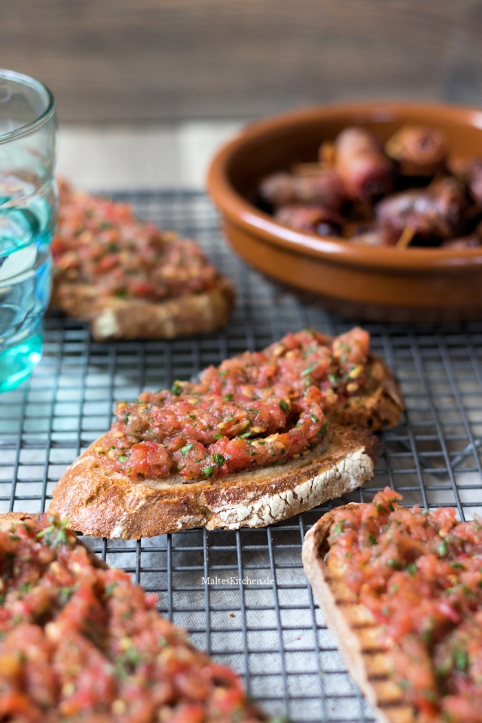 Brot mit Tomate auf spanische Art