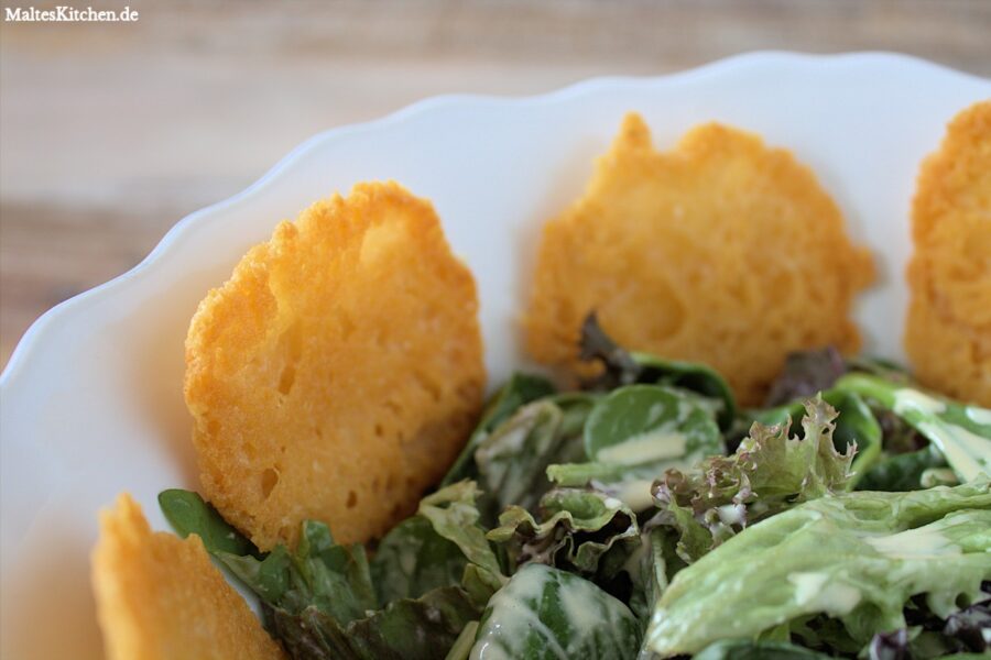 Rezept grüne Salate mit Parmesan-Croustillants nach Vincent Klink