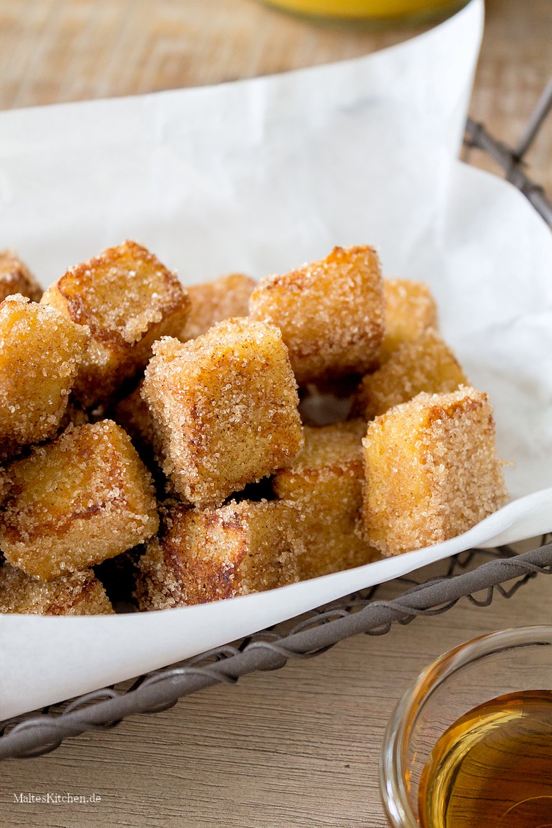 Leckere knusprig süße French-Toast Würfel