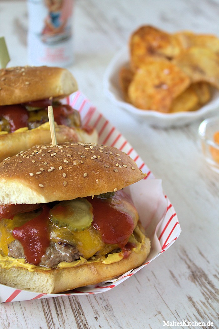 Klassischer Cheeseburger