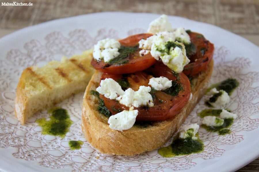 Rezept für Crotini mit gegrillten Tomaten und Ricotta