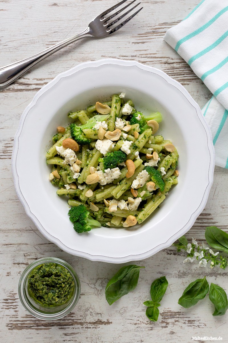 Ein ganz tolles Pesto, mit Rucola und Cashew-Kernen.