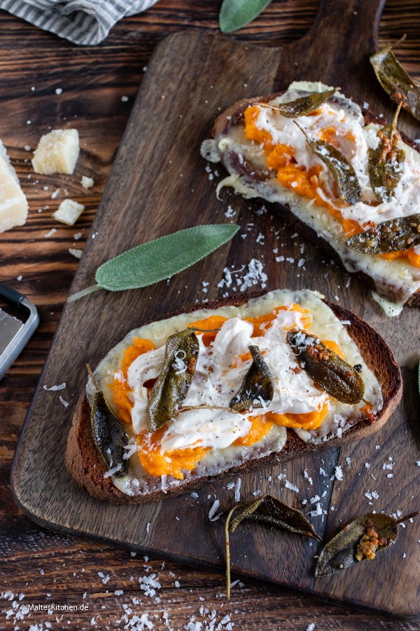 Sehr leckeres Sandwich mit Kürbis und Taleggio