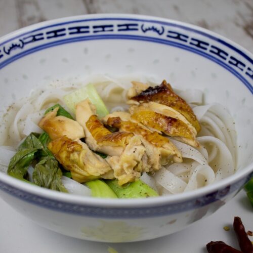 Rezept für eine vietnamesische Php Suppe mit Brathähnchen