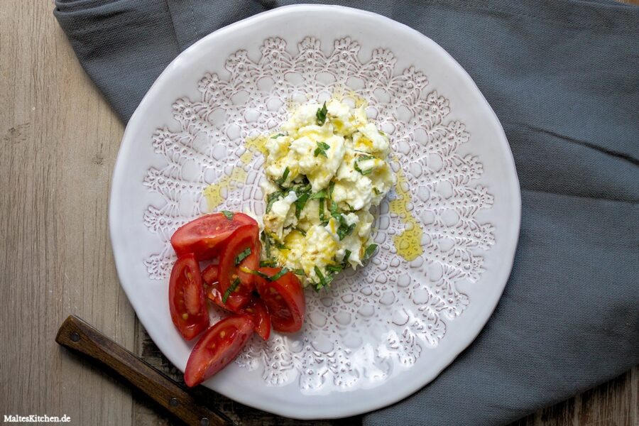 Rezept für einen marinierten Büffelmozzarella mit Tomaten