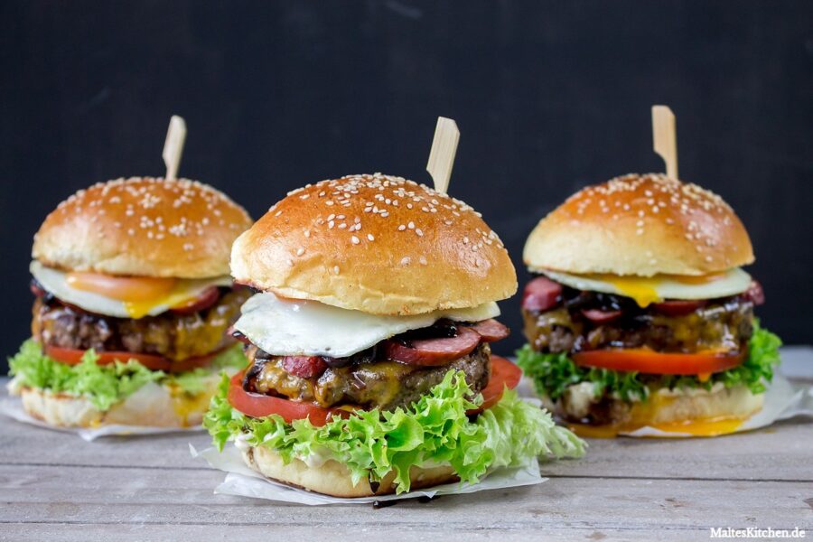 Kabanos-Beef-Burger im Brioche Bun