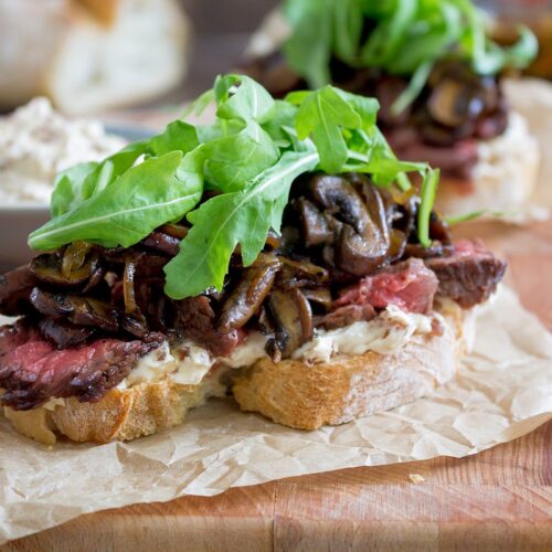 Rezept für ein Flanksteak-Sandwich mit Champignons & Portweinbutter
