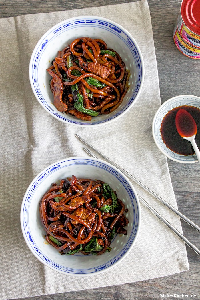 Ruckzukc zubereitet und immer lecker. Schweinefleisch aus dem Wok.