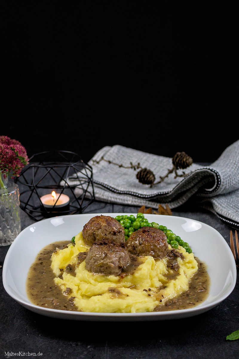 Hackbällchen mit Kartoffelbrei