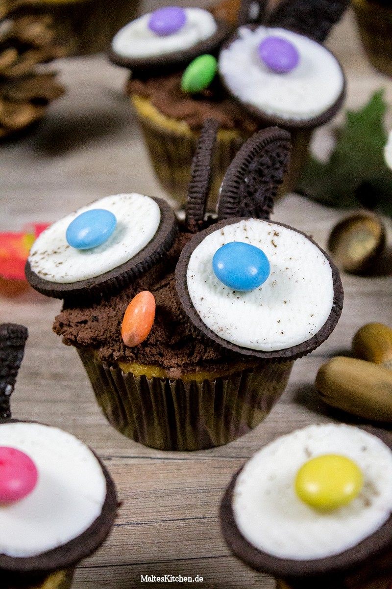 Muffin Eulen mit Oreokeksen und Smarties