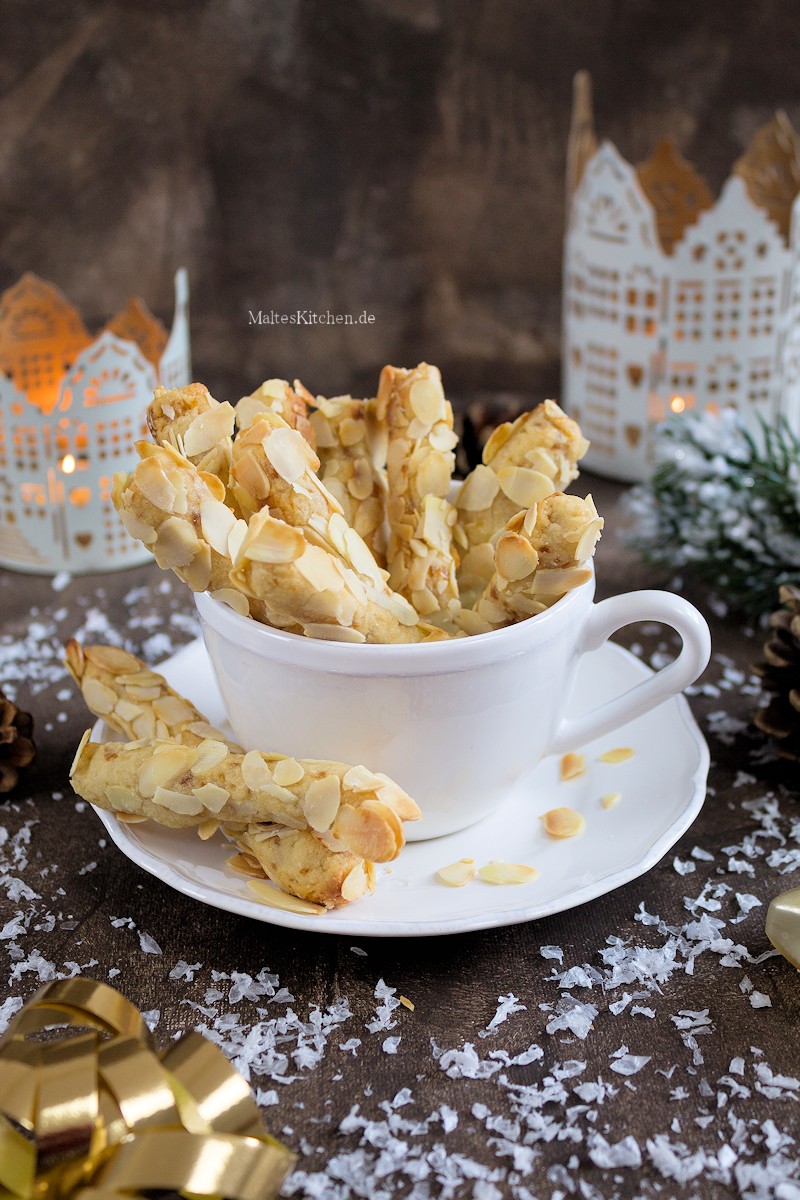 Plätzchen für Weihnachten mit Marzipan