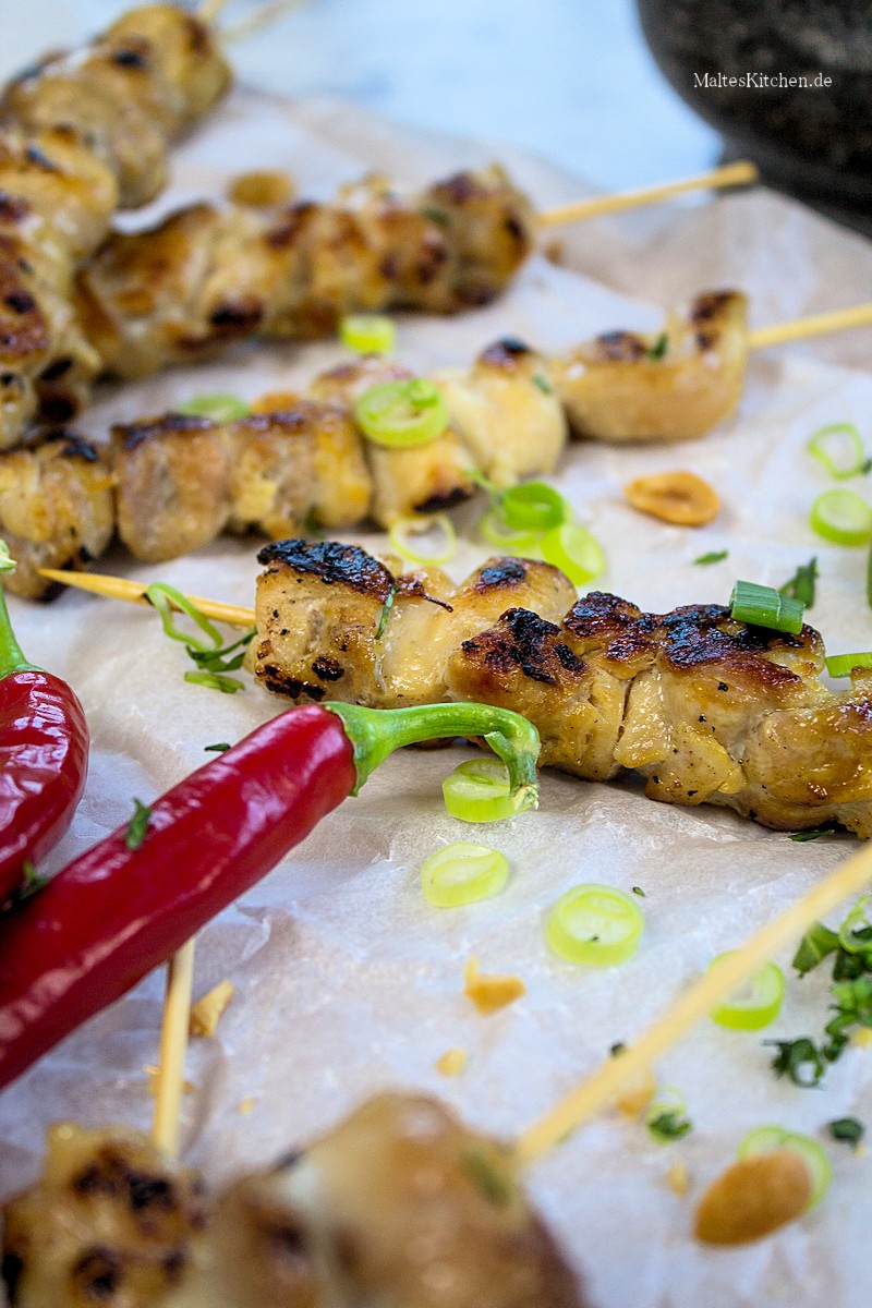 Hähnchenspieße mit leckerer Erdnuss-Sauce