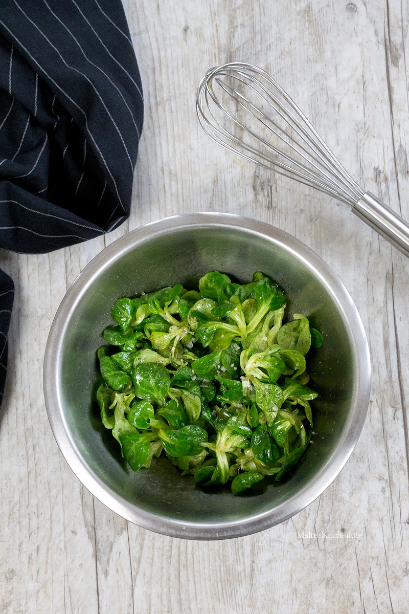 Feldsalat mit einfacher Vinaigrette