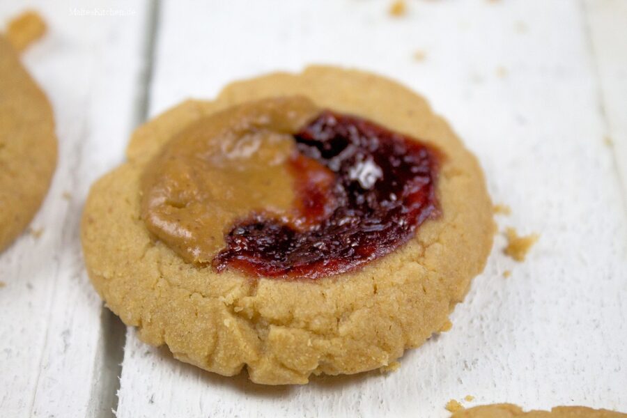Rezept für Erdnussbutter Cookies mit Marmelade