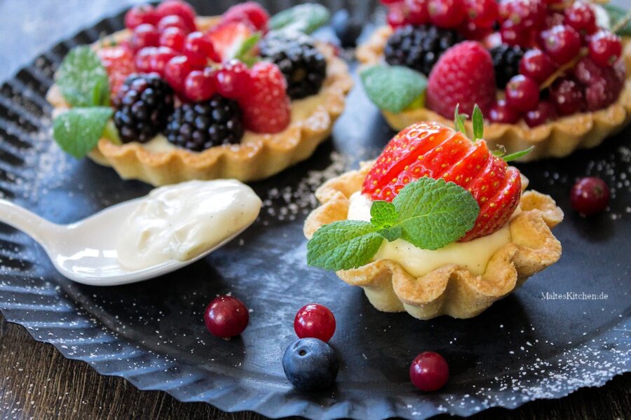 Bunte-Beeren-Tartelettes