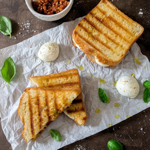 Sandwich mit Pesto & Mozzarella