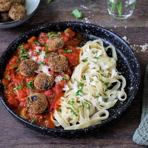 Rezept selbstgemachte Fettuccini mit Tomatensauce