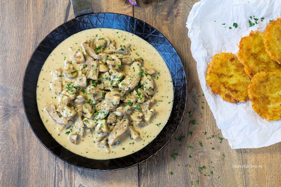 Rezept für ein geschnetzeltes Züricher Art mit knusprigem Käse-Rösti
