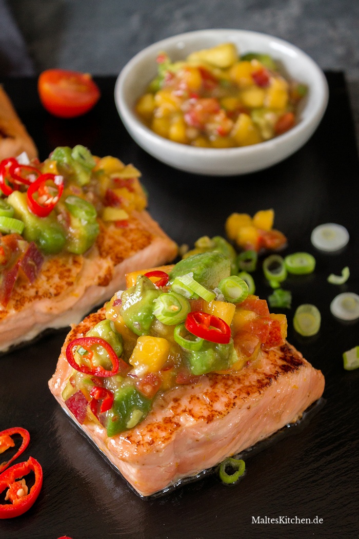 Orangen-Lachs mit fruchtiger Salsa