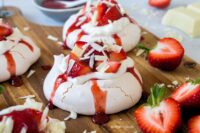 Rezept Pavlova mit Erdbeeren