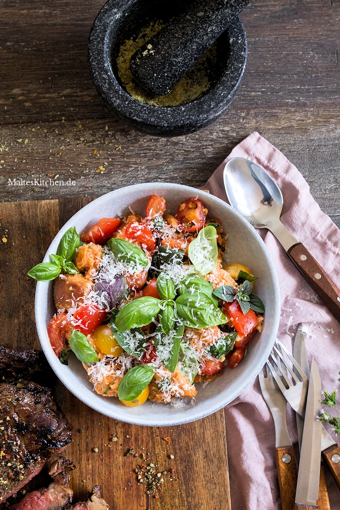 Toaskanischer Tomatensalat nach Jamie Oliver