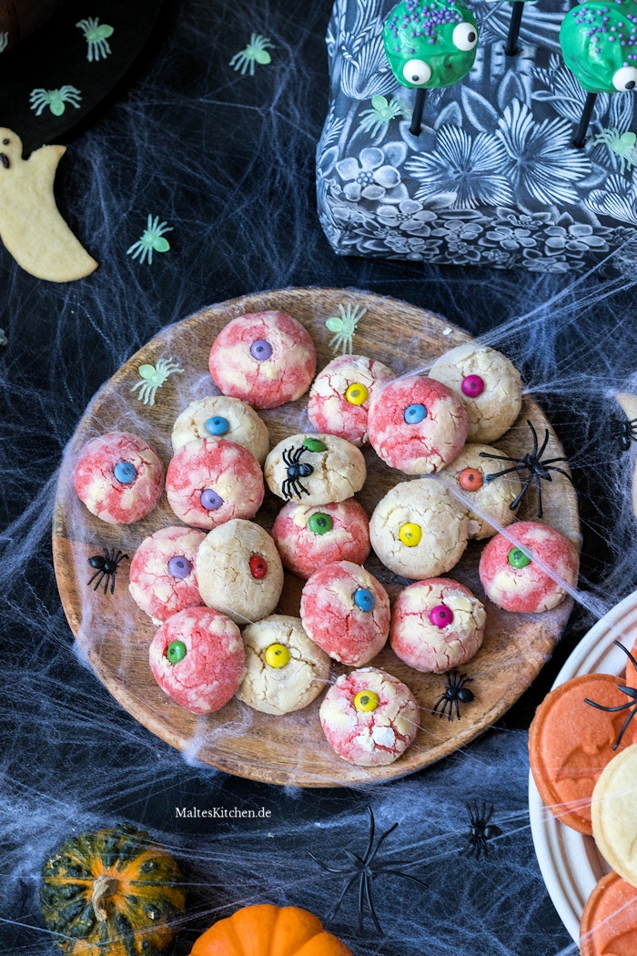 Gruselige Augen-Cookies für Halloween