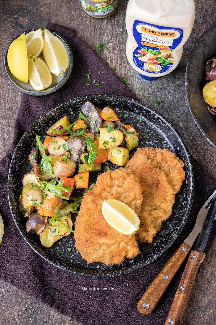Wiener Schnitzel, Kartoffelsalat und Bier