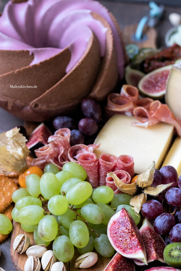 KALTBACH Käseplatte mit Rotwein-Gugelhupf