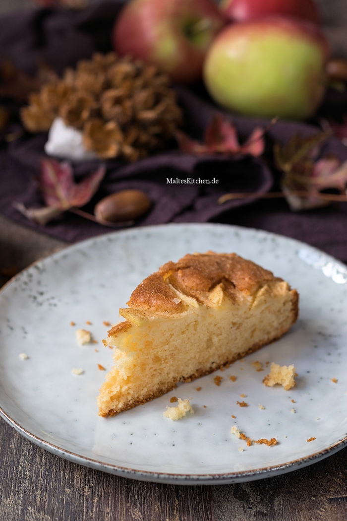 Leckerer Apfelkuchen mit Apfelblumen