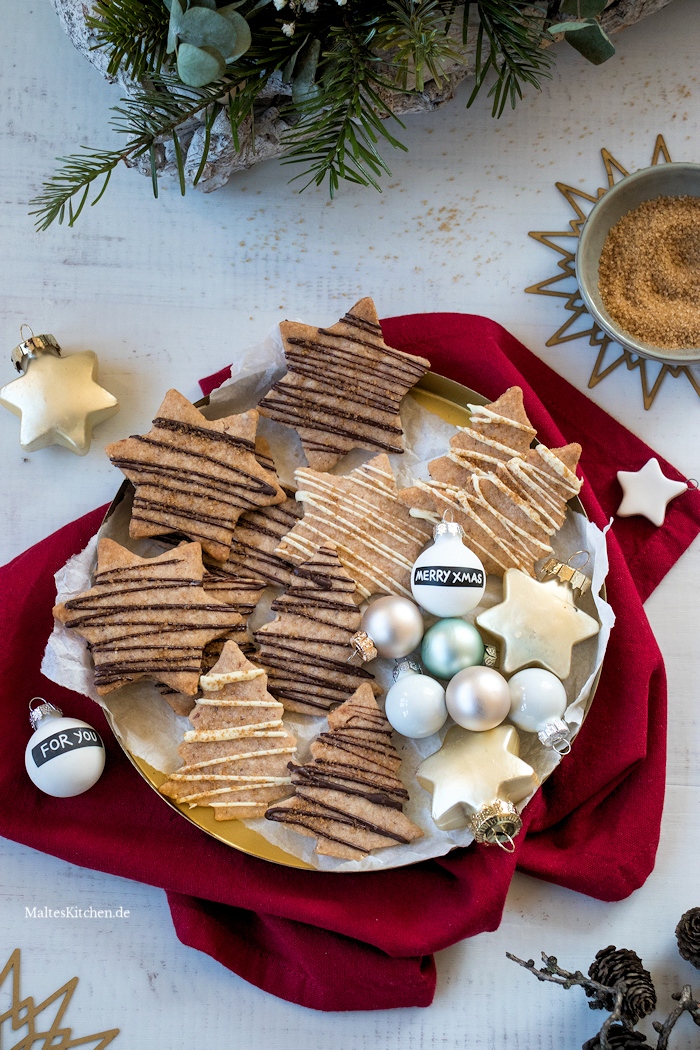 Knusprige Zimt-Zucker-Sterne mit Diamant Zucker gebacken