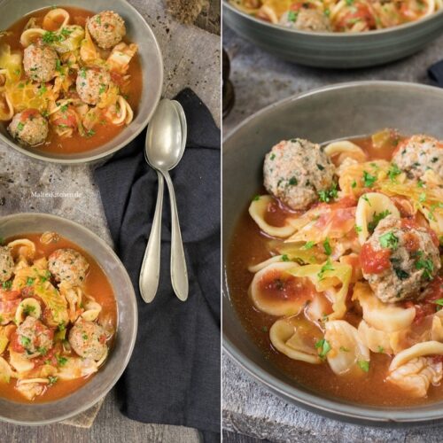 Rezept für eine Nudelsuppe mit Wirsing und Hackbällchen