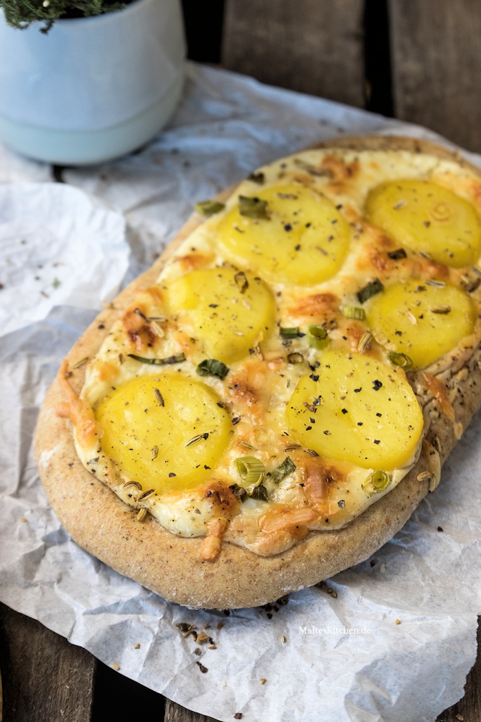 Knusprige Dinnede mit Kartoffeln