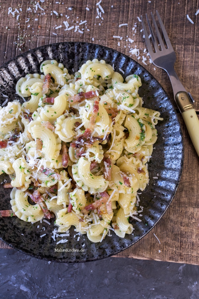 Pasta mit Pancetta und Parmesan