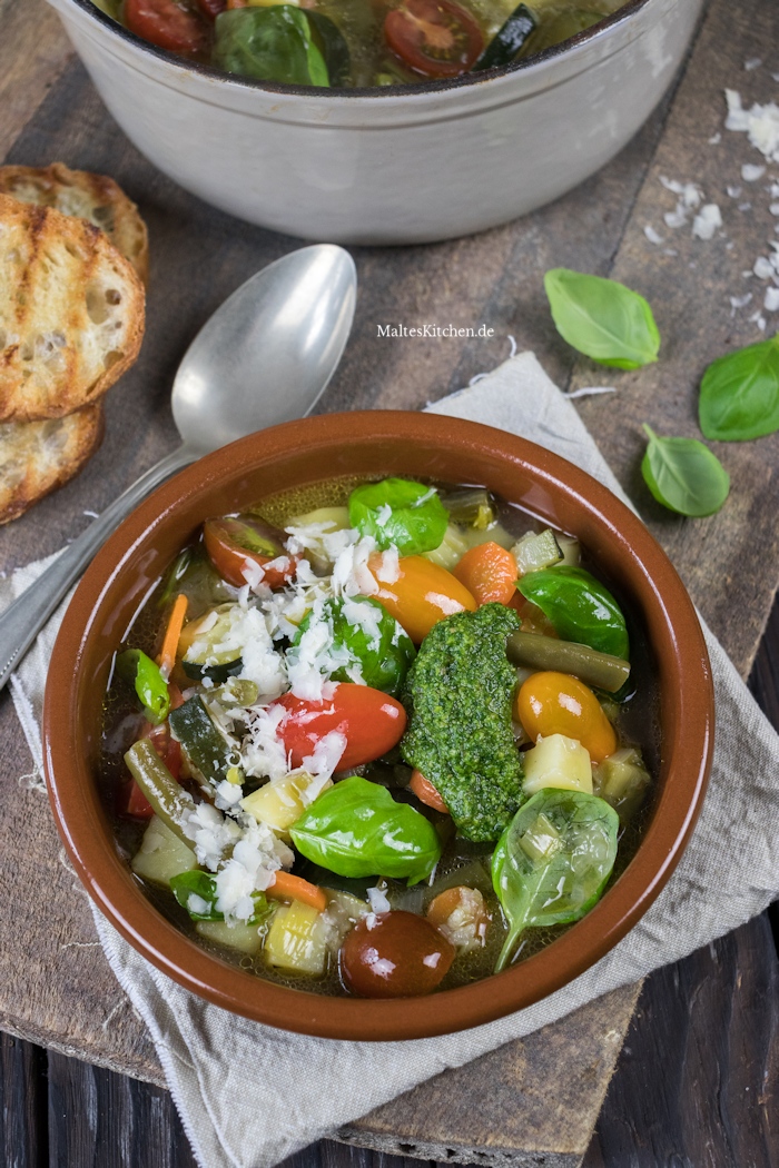 Leckere Minestrone di verdure