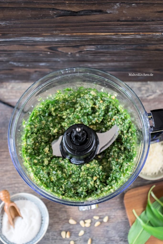 Bärlauch-Pesto im Food-Processor von Russel Hobbs