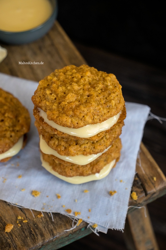 Haferflücken Cookies mit Möhren und Eierlikörcreme
