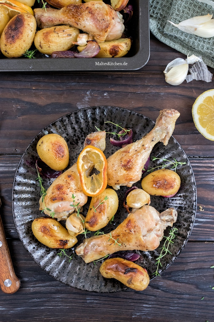 Knuspriges Ofenhähnchen mit Kartoffeln