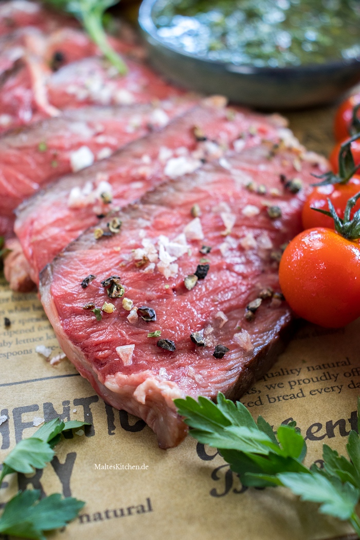 Saftiges Tomahawk Steak vom Grill von Chateau Boeuf