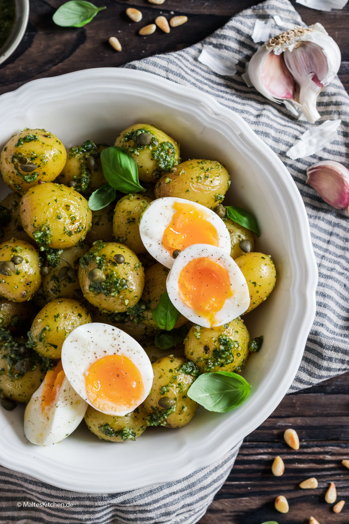 Kartoffelsalat mit Basilikumpesto