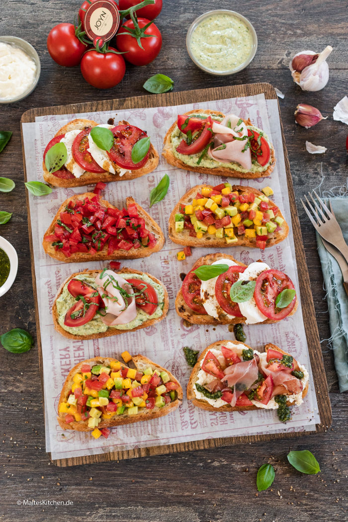 Crostini mit Tomaten