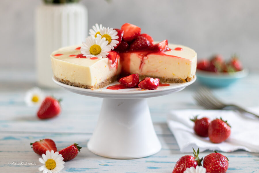 Rezept für einen Frischkäse Kuchen mit Erdbeeren