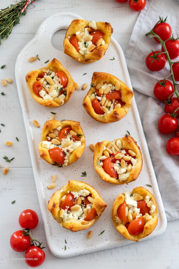 Frühstück mit leckeren knusprigen Törtchen aus Pizzaschneckenteig