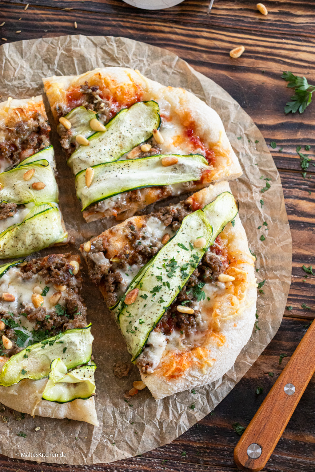 Leckere Pizza mit Hackfleisch