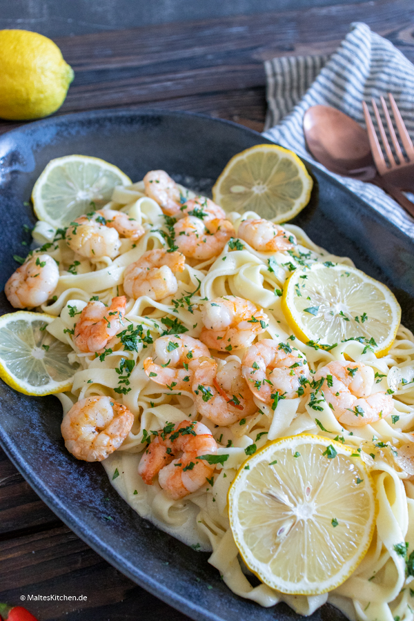 Tagliatlle mit Garnelen in Zitronensauce