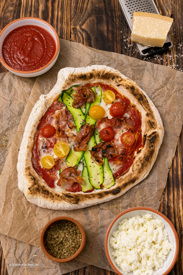 Pizza Neapolitana selbstgemacht