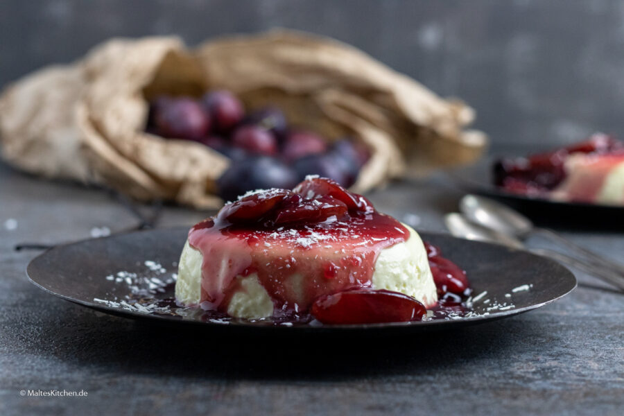 Rezept für eine bayerische Creme mit Zwetschkenröster